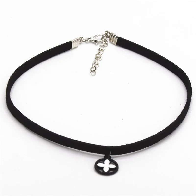 Black Velvet Leather Round Clover Pendant Necklace