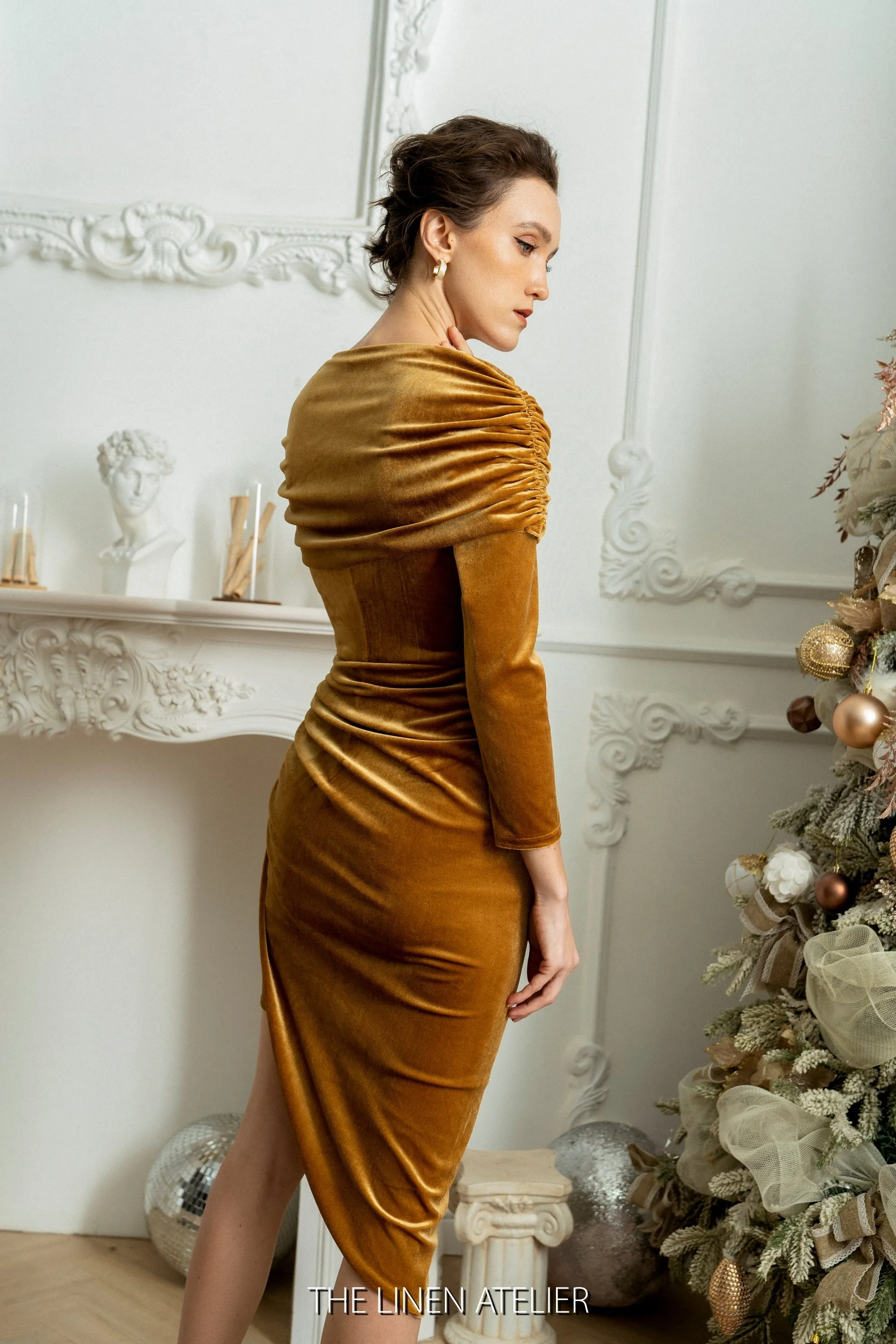 DAKOTA Velvet Bridesmaid Midi Dress