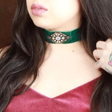 Green Velvet Choker