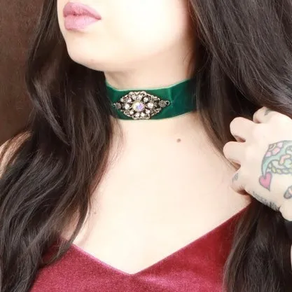 Green Velvet Choker