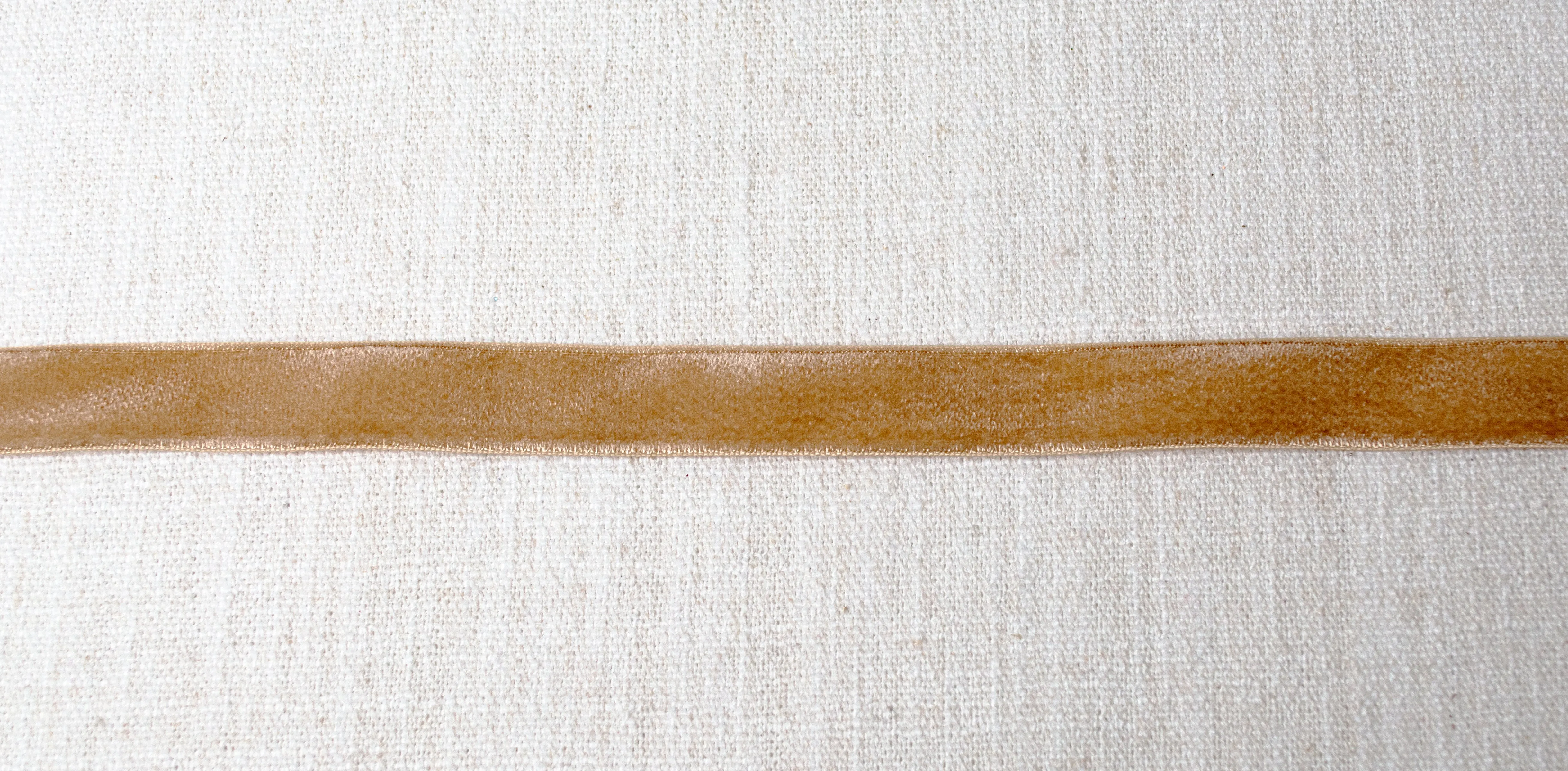 Lustre Velvet Ribbon in Browned Butter