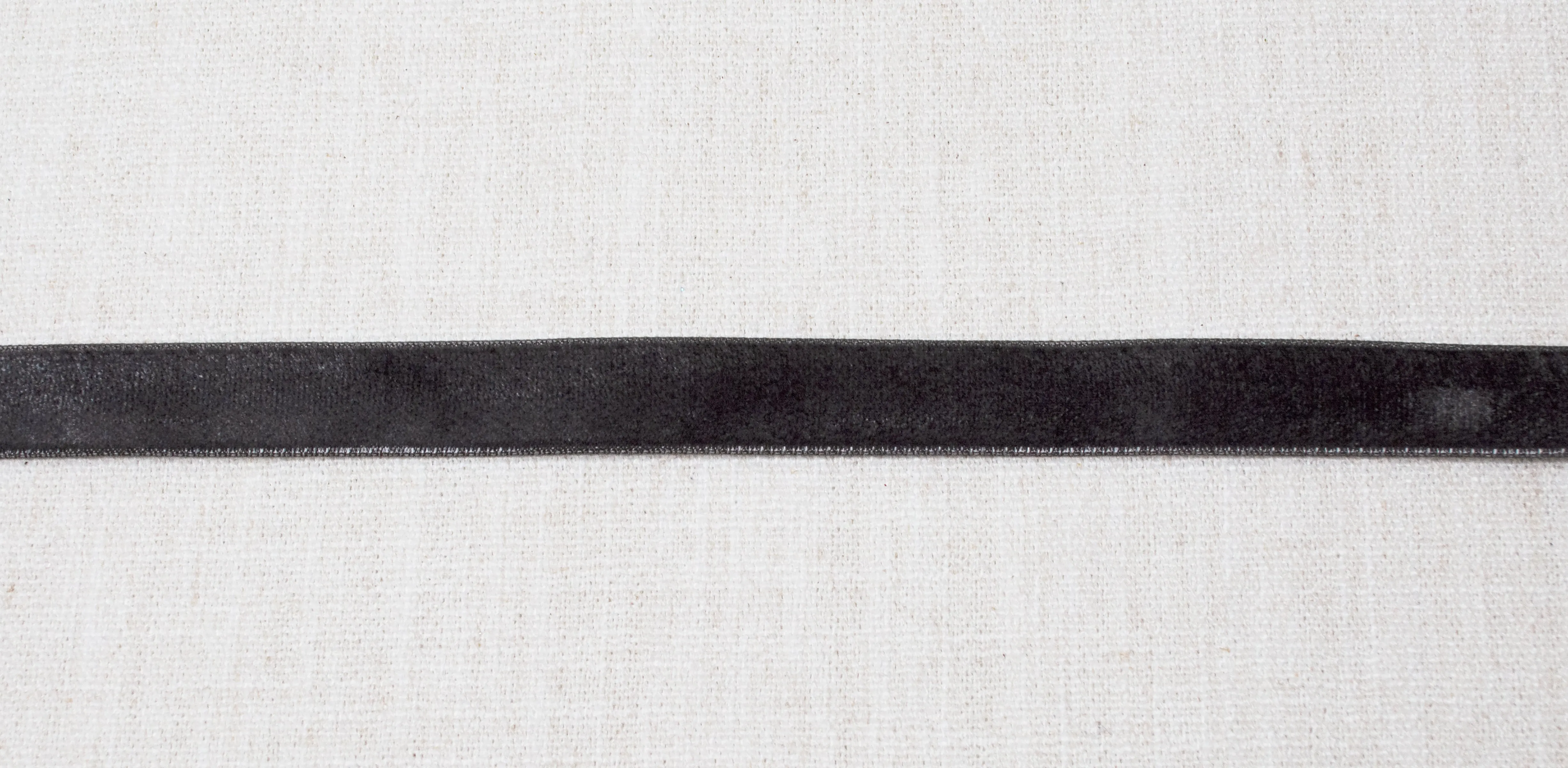 Lustre Velvet Ribbon in Carbon