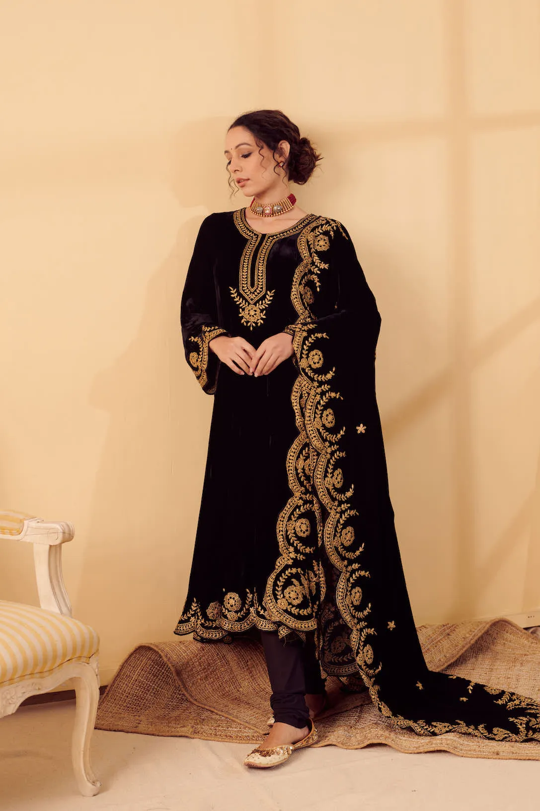 Naveli Black Zari Embroidered Anarkali Set