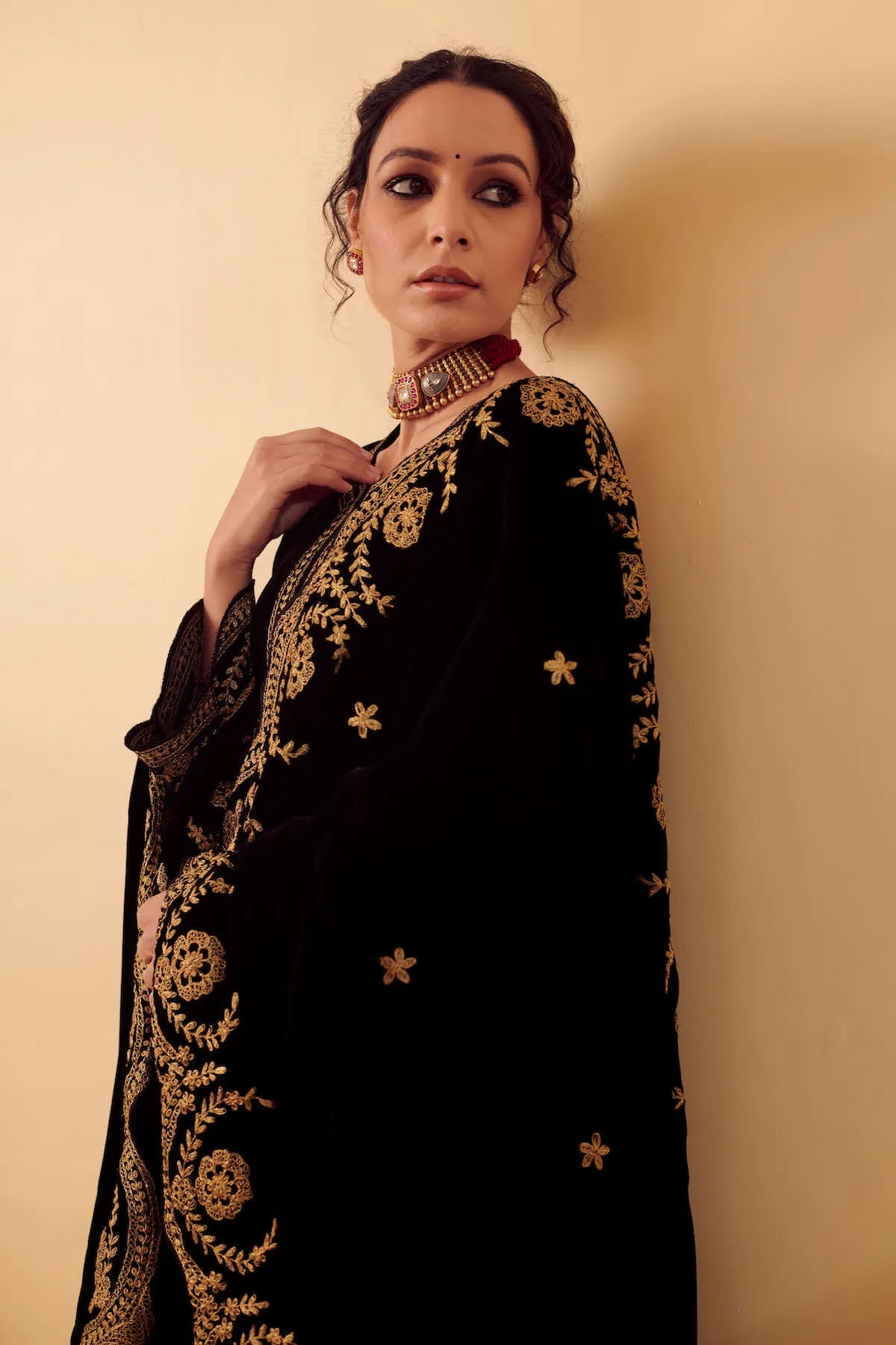Naveli Black Zari Embroidered Anarkali Set