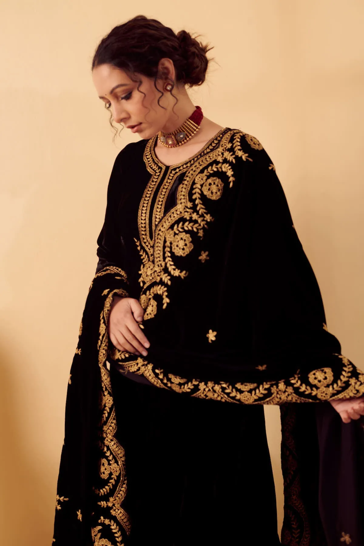 Naveli Black Zari Embroidered Anarkali Set