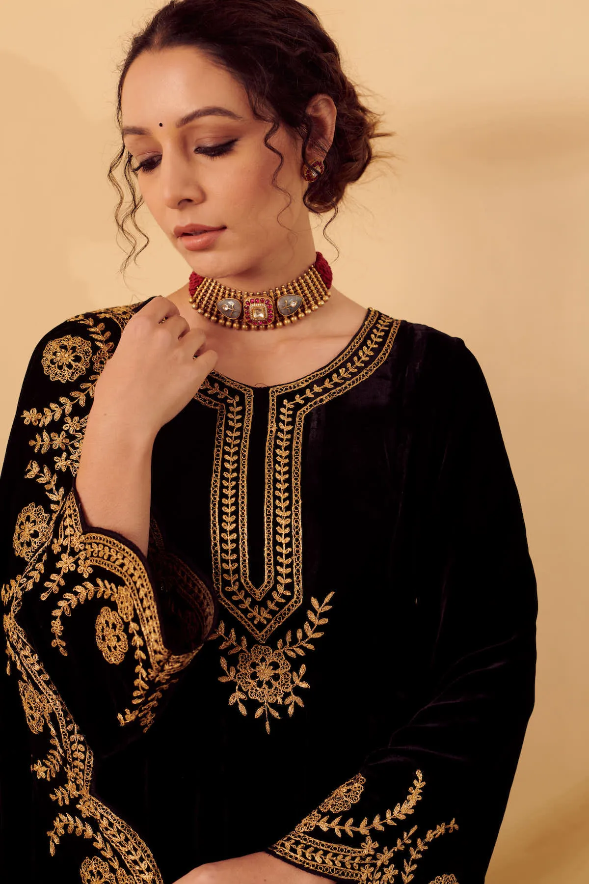 Naveli Black Zari Embroidered Anarkali Set