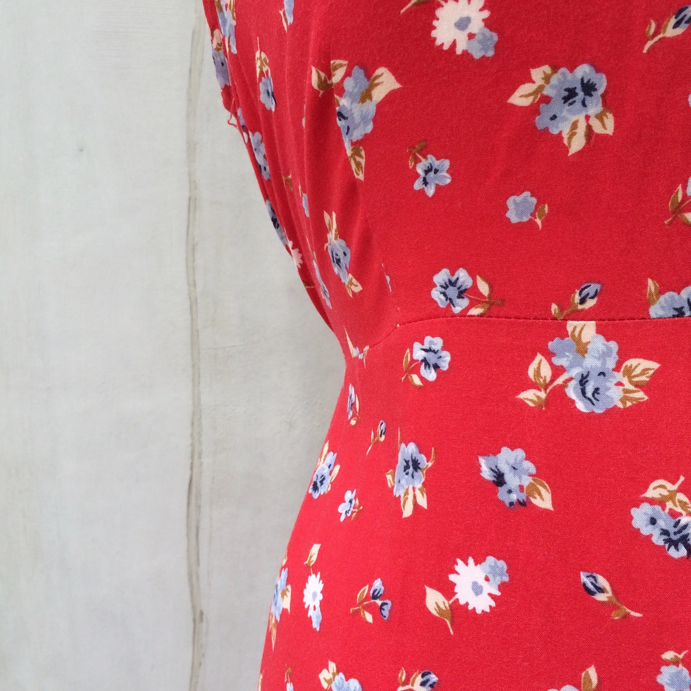 Red Hot Chilli Padi | Vintage 1990s grunge punk rock Red flocked floral tank dress