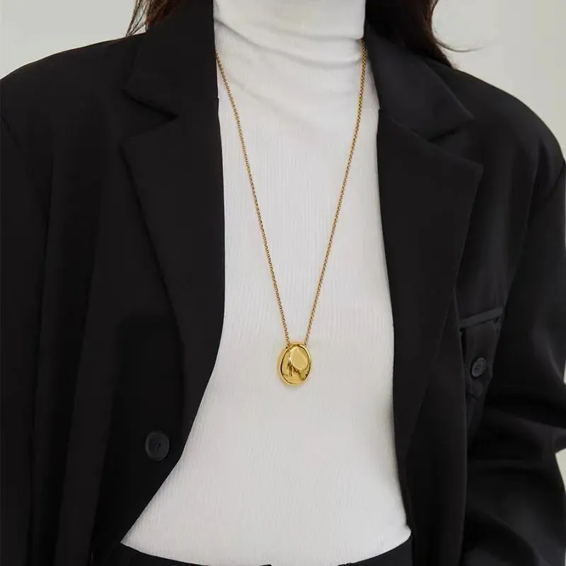VAIGE Elegant Gold-Colored Stainless Steel Oval Pendant Long Necklace with Geometric Design, 3.5cm x 2.5cm, Perfect for Fashion Accessories and Sweater Chains