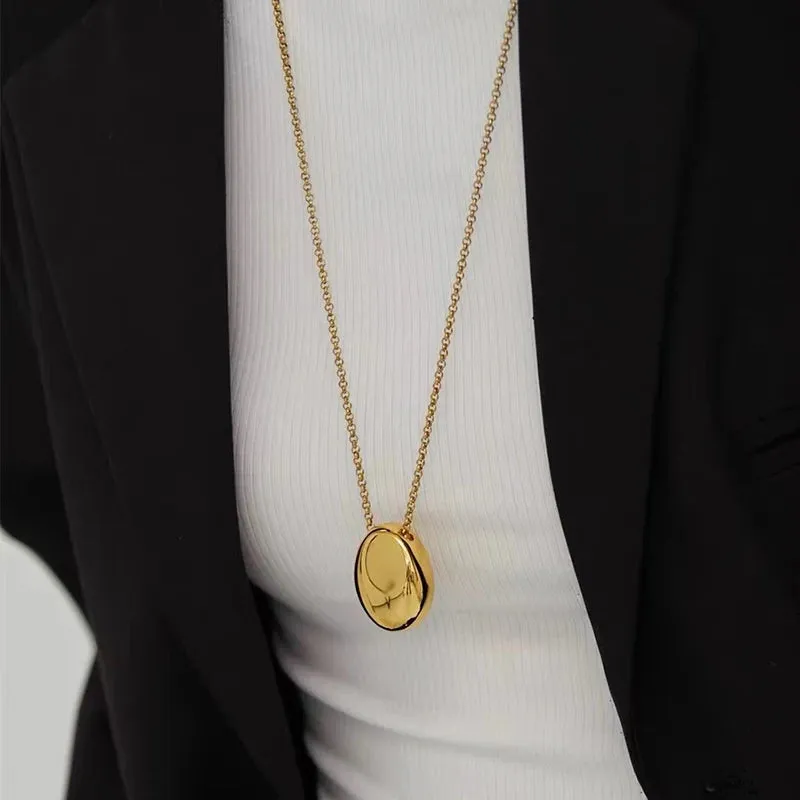 VAIGE Elegant Gold-Colored Stainless Steel Oval Pendant Long Necklace with Geometric Design, 3.5cm x 2.5cm, Perfect for Fashion Accessories and Sweater Chains