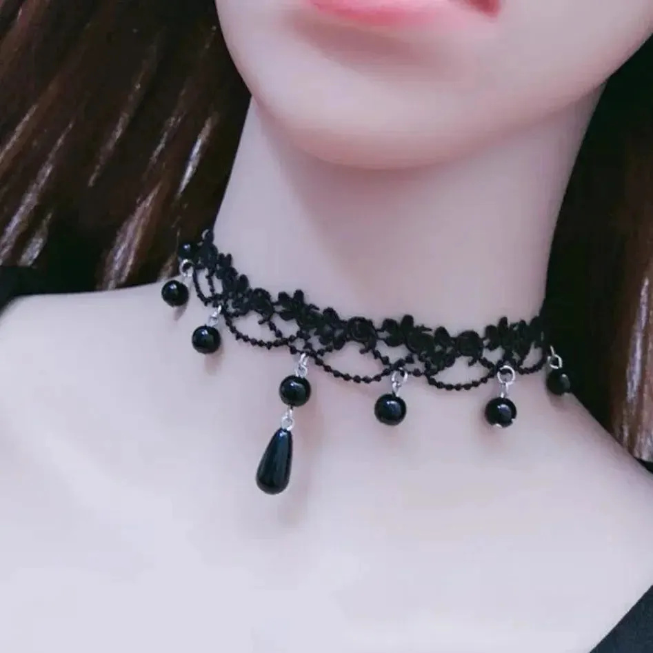 Velvet Fashion Choker Necklace for Women & Girls - Vintage Lace Necklace with Pendants