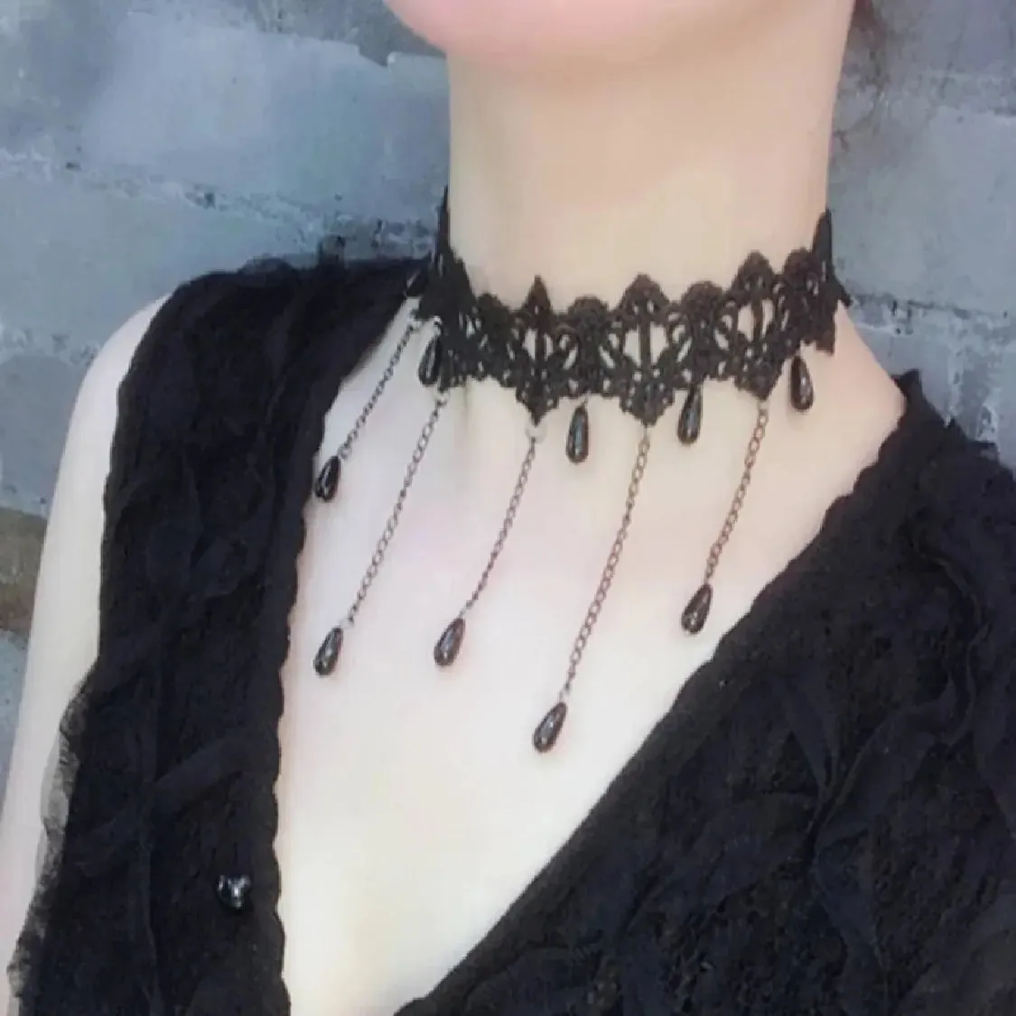 Velvet Fashion Choker Necklace for Women & Girls - Vintage Lace Necklace with Pendants