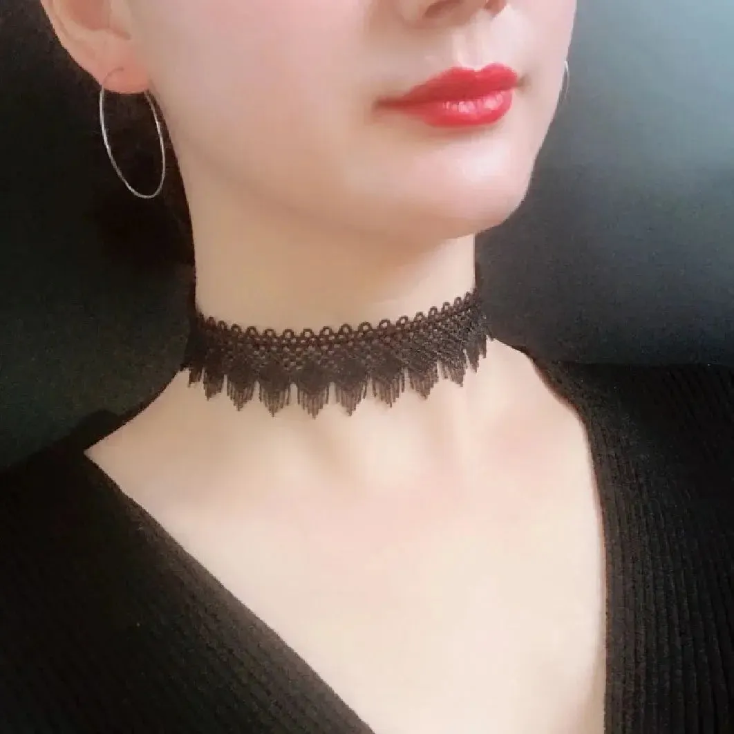 Velvet Fashion Choker Necklace for Women & Girls - Vintage Lace Necklace with Pendants